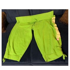 PINK Victoria’s Secret Tie Bottom Capris Large